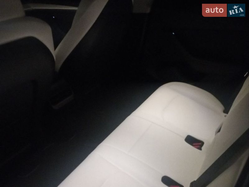 Внедорожник / Кроссовер Tesla Model Y 2024 в Одессе