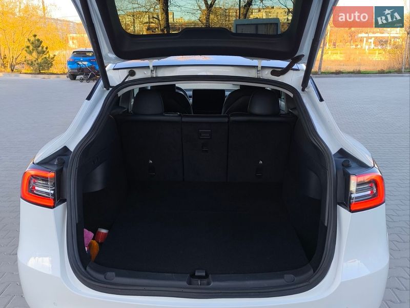 Позашляховик / Кросовер Tesla Model Y 2022 в Кропивницькому фото 9 Позашляховик / Кросовер Tesla Model Y 2022 в Кропивницькому