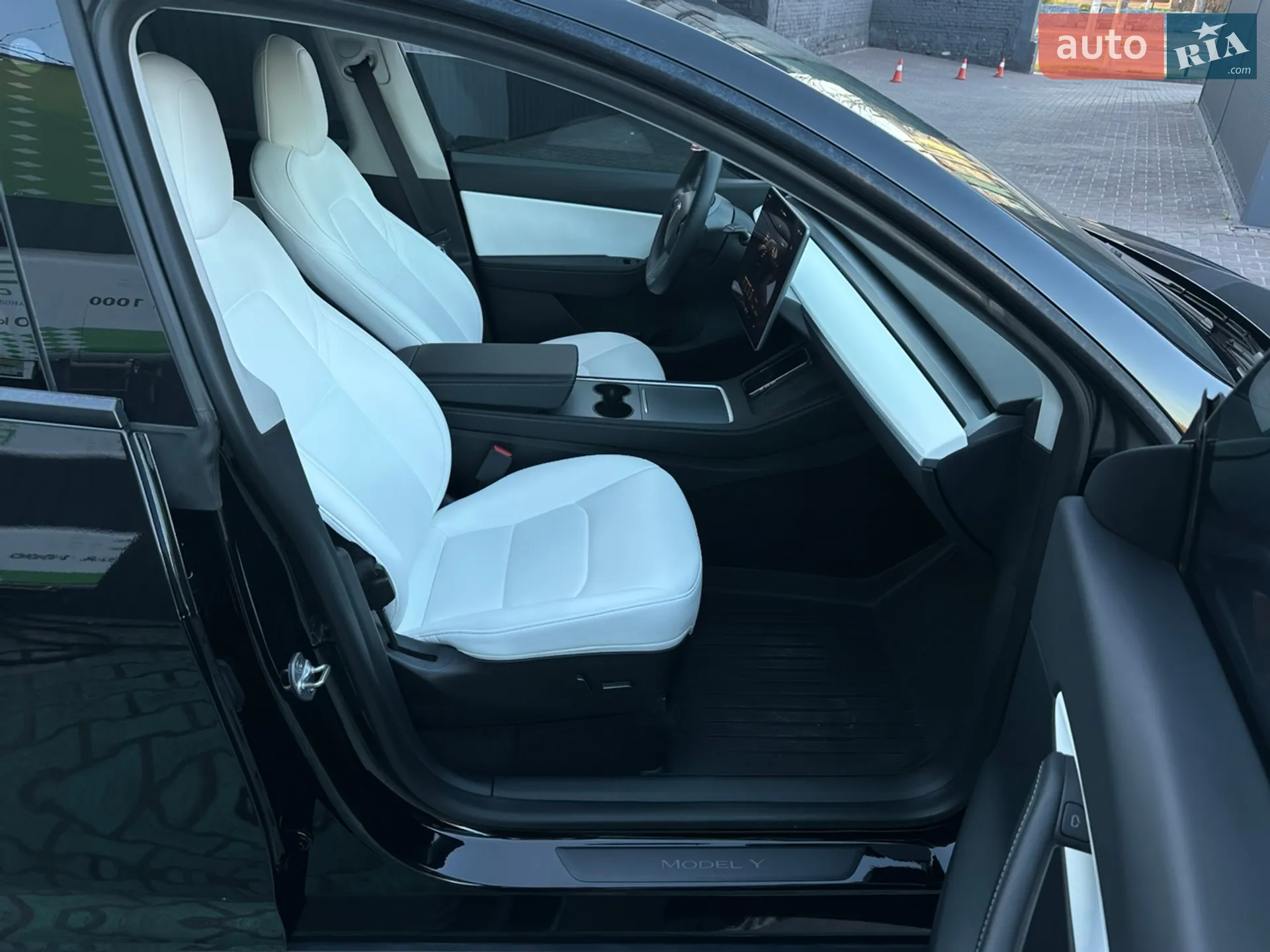 2022 Tesla Model Y - мініатюра 43