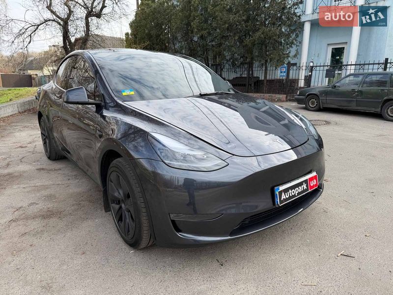 Внедорожник / Кроссовер Tesla Model Y 2025 в Киеве