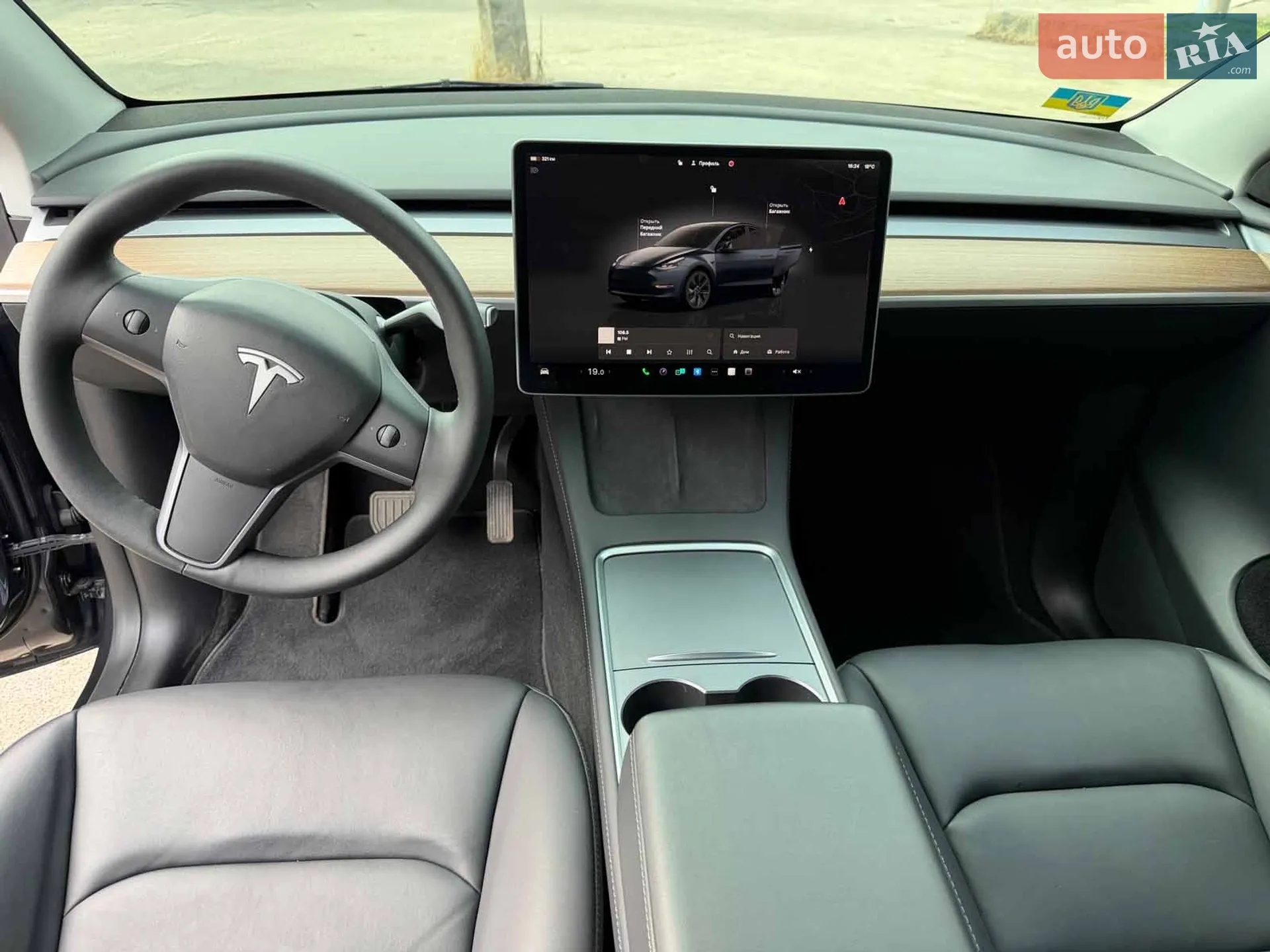 2025 Tesla Model Y - мініатюра 23