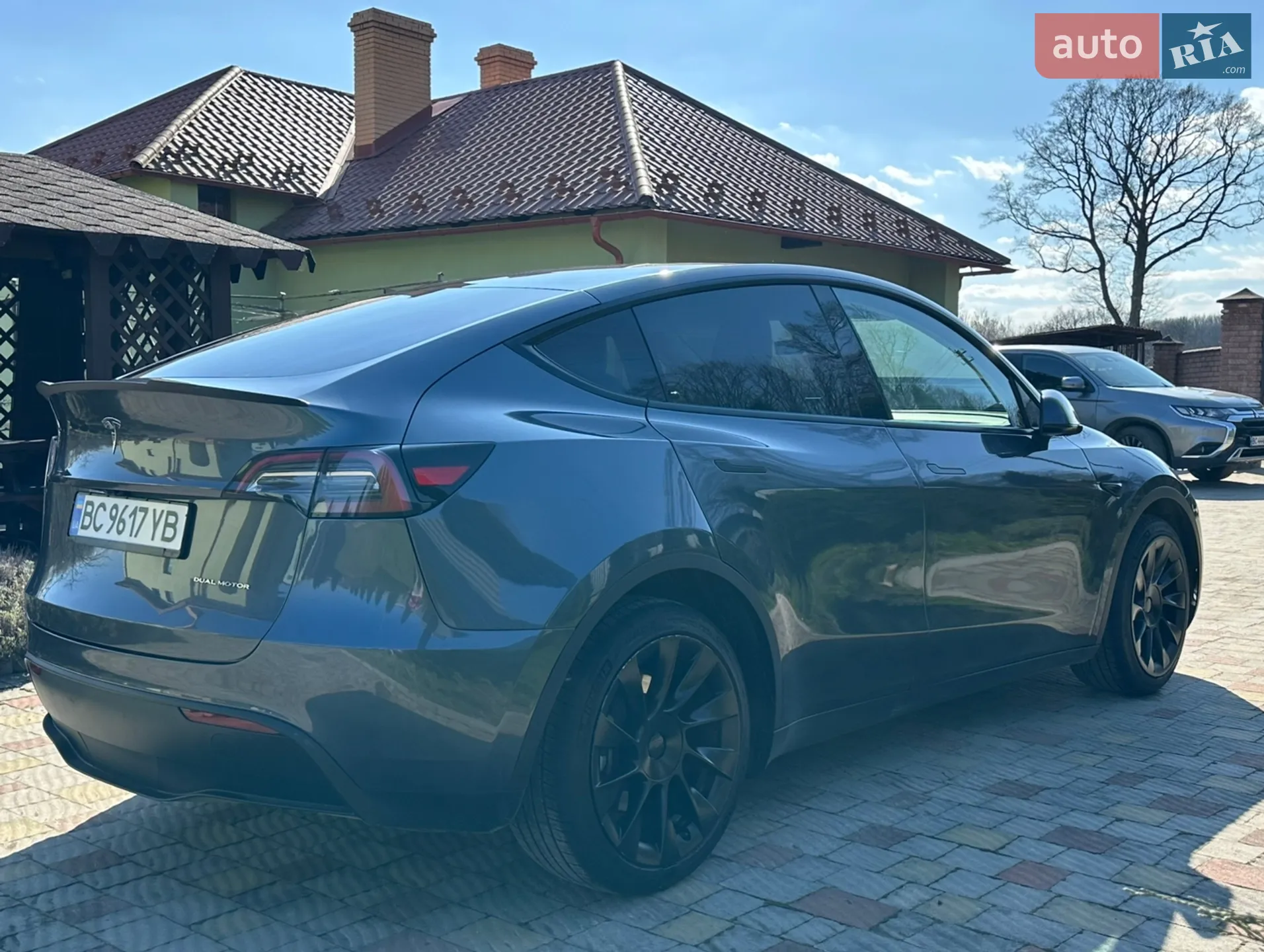 2023 Tesla Model Y - мініатюра 4
