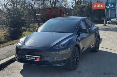Внедорожник / Кроссовер Tesla Model Y 2024 в Киеве