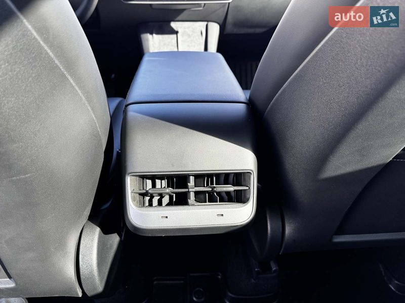 Внедорожник / Кроссовер Tesla Model Y 2024 в Киеве фото 31 Внедорожник / Кроссовер Tesla Model Y 2024 в Киеве