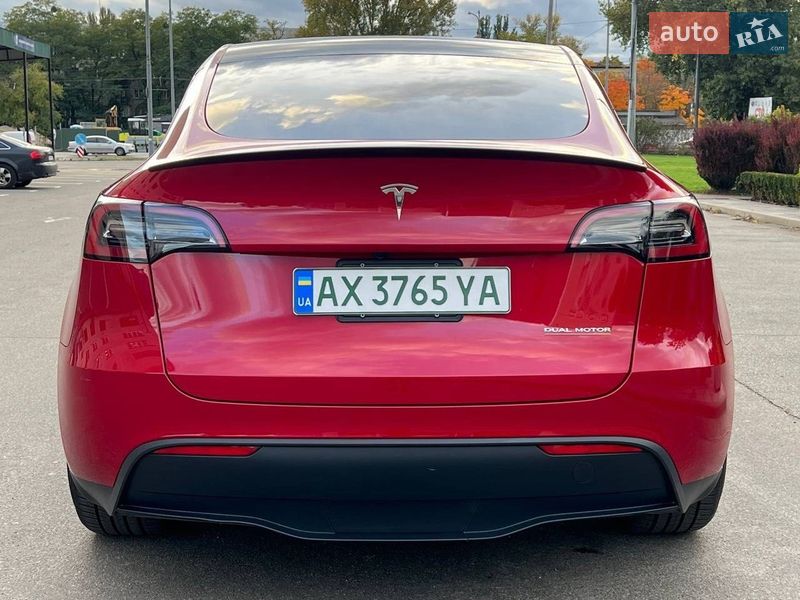 Позашляховик / Кросовер Tesla Model Y 2023 в Києві
