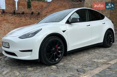 Внедорожник / Кроссовер Tesla Model Y 2022 в Киеве
