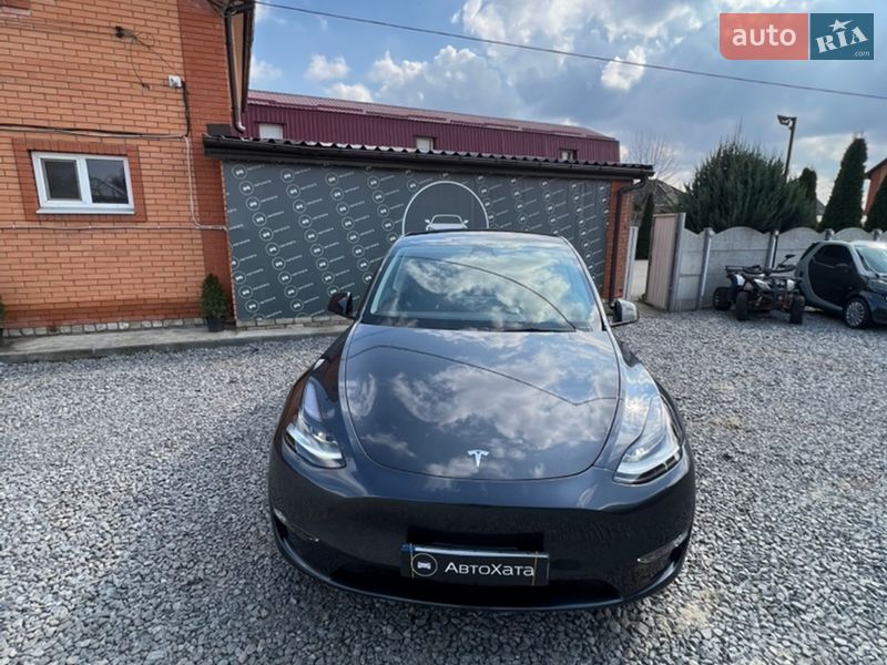 Внедорожник / Кроссовер Tesla Model Y 2025 в Дергачах