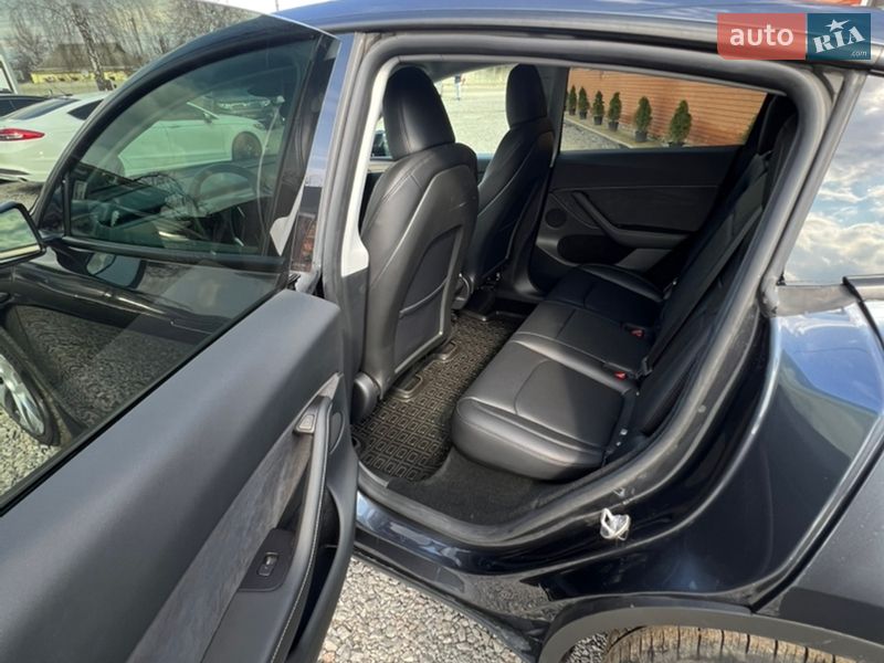 Внедорожник / Кроссовер Tesla Model Y 2025 в Дергачах