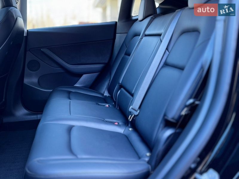 Позашляховик / Кросовер Tesla Model Y 2021 в Миколаєві