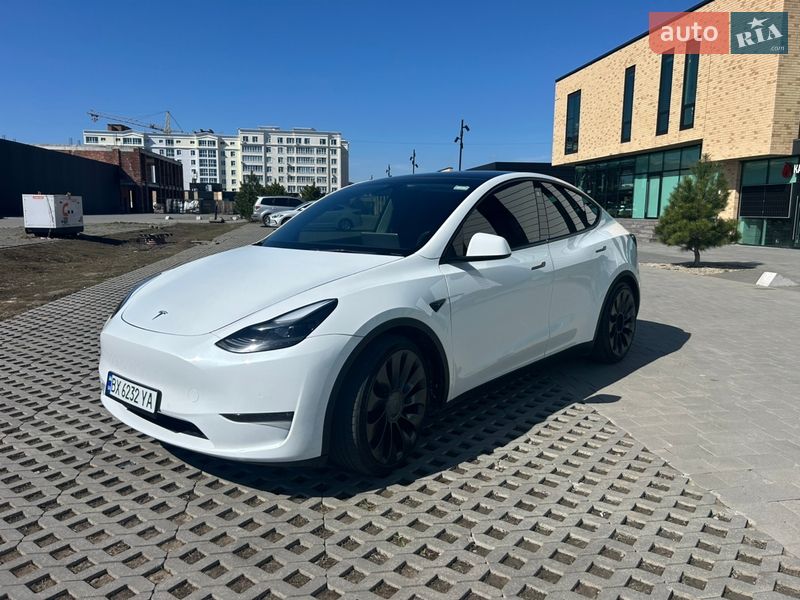 Внедорожник / Кроссовер Tesla Model Y 2022 в Хмельницком