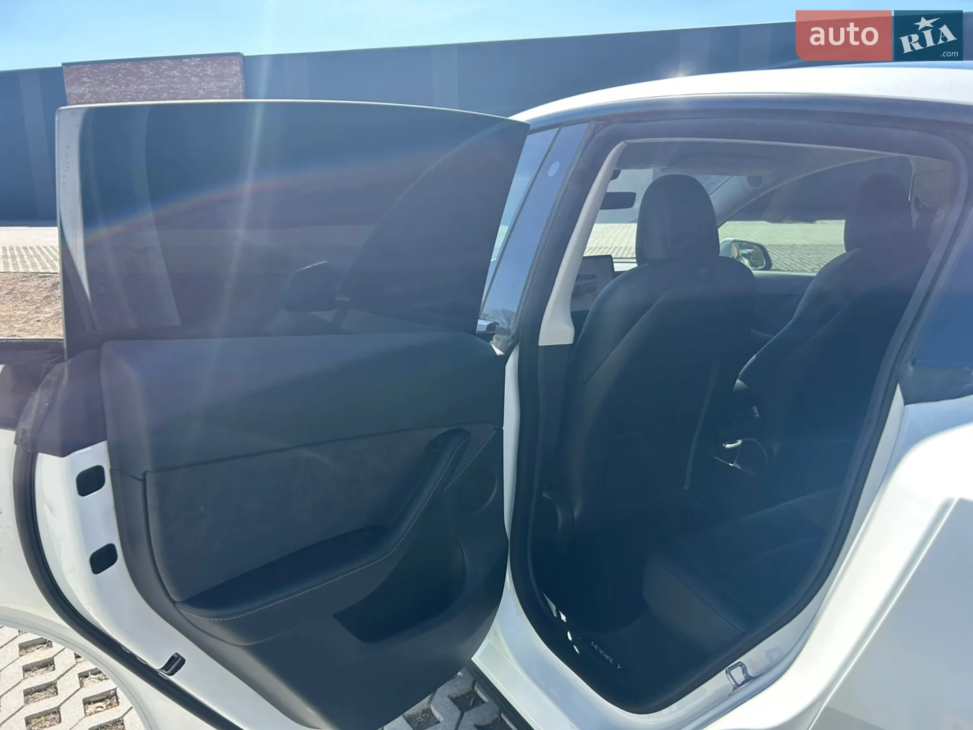 2022 Tesla Model Y - мініатюра 11