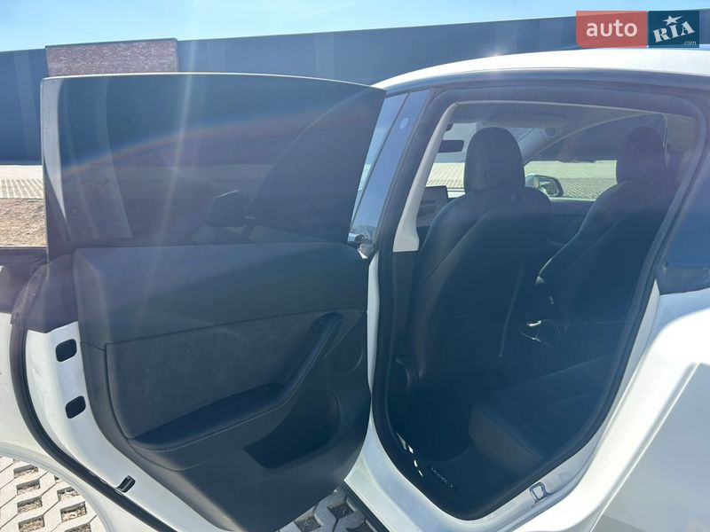 Внедорожник / Кроссовер Tesla Model Y 2022 в Хмельницком