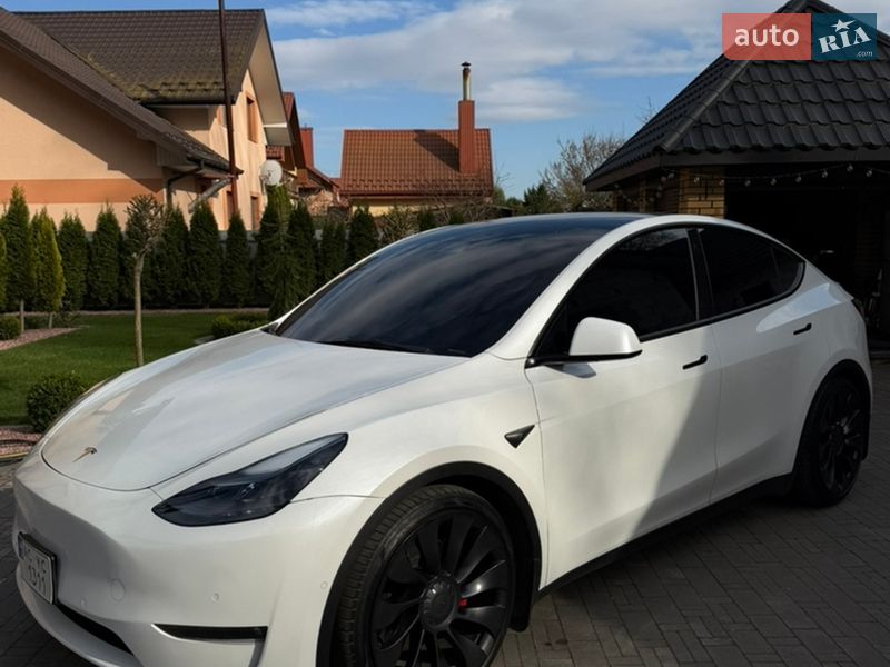 Внедорожник / Кроссовер Tesla Model Y 2022 в Владимире