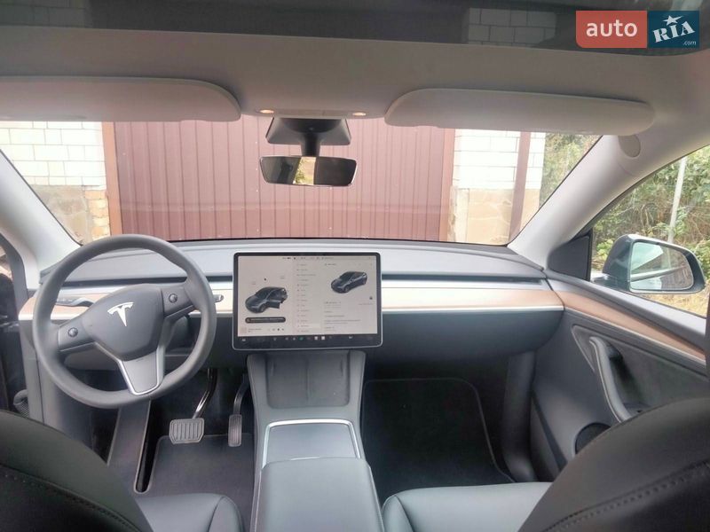 Внедорожник / Кроссовер Tesla Model Y 2023 в Переяславе