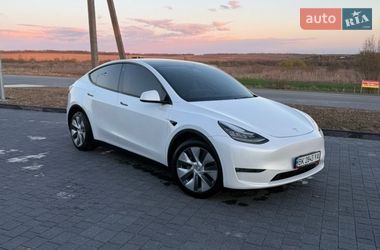 Внедорожник / Кроссовер Tesla Model Y 2020 в Львове