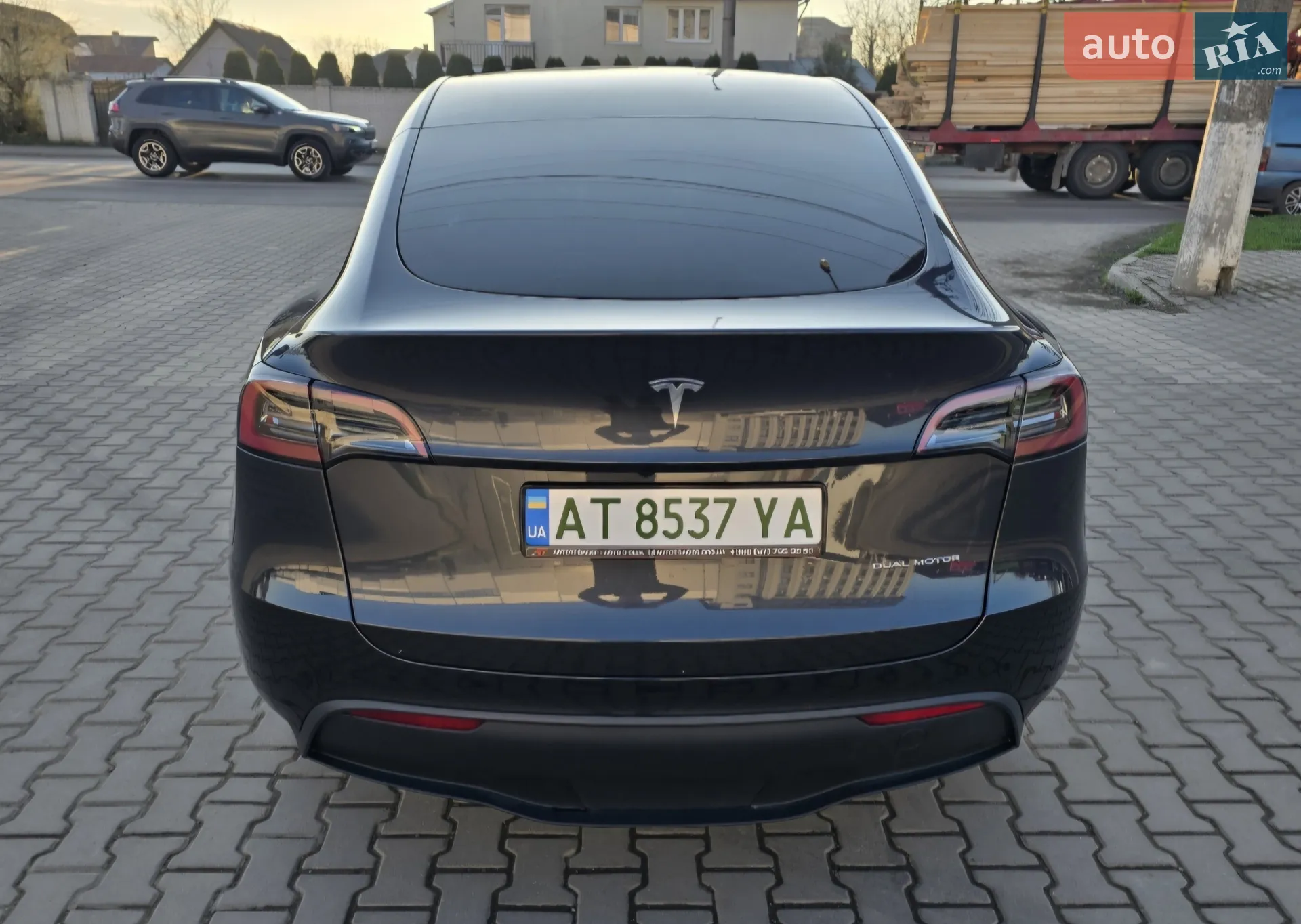 2024 Tesla Model Y - мініатюра 11