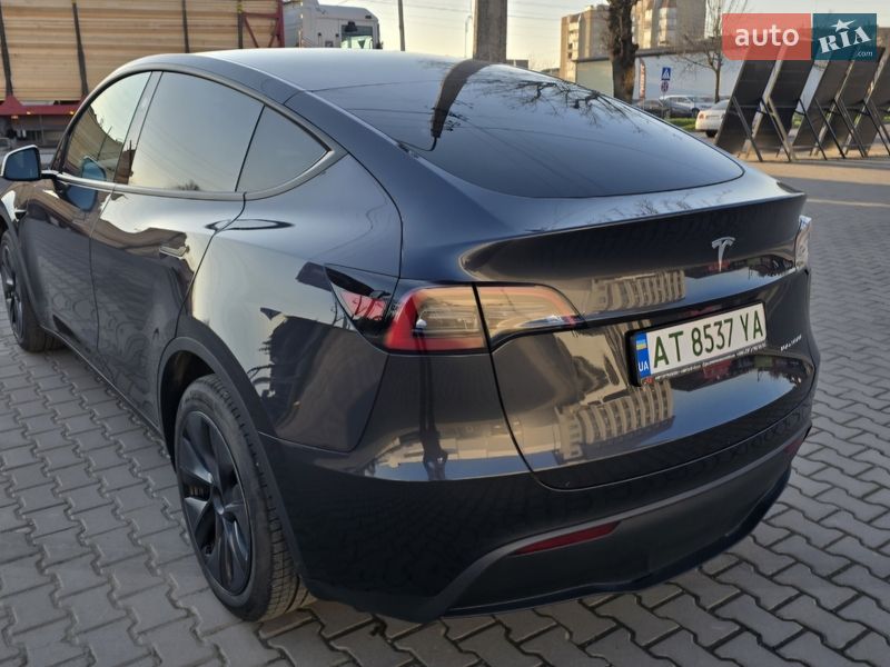 Внедорожник / Кроссовер Tesla Model Y 2024 в Ивано-Франковске