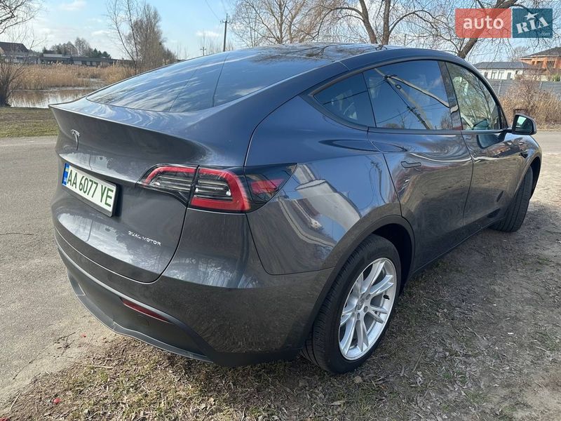 Позашляховик / Кросовер Tesla Model Y 2023 в Києві фото 2 Позашляховик / Кросовер Tesla Model Y 2023 в Києві