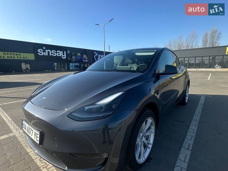 Позашляховик / Кросовер Tesla Model Y 2023 в Києві фото 10 Позашляховик / Кросовер Tesla Model Y 2023 в Києві