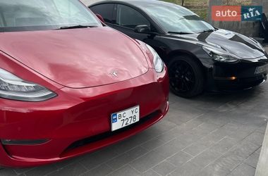 Позашляховик / Кросовер Tesla Model Y 2022 в Львові