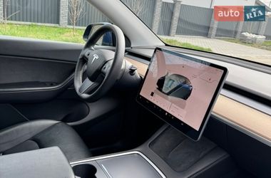 Внедорожник / Кроссовер Tesla Model Y 2022 в Киеве