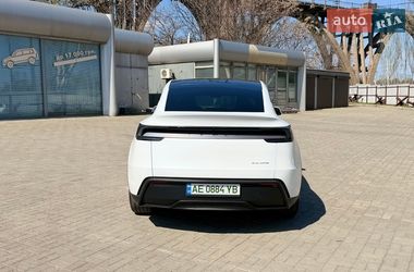 Внедорожник / Кроссовер Tesla Model Y 2025 в Днепре