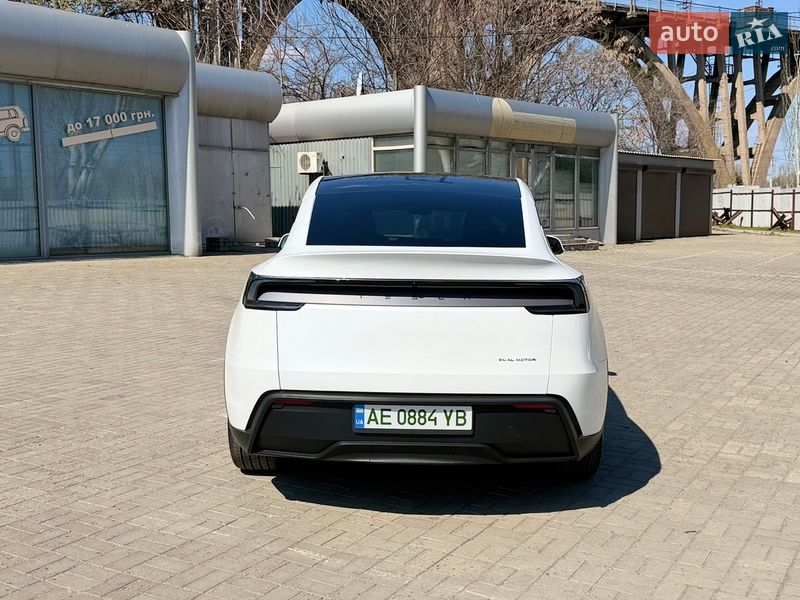 Внедорожник / Кроссовер Tesla Model Y 2025 в Днепре
