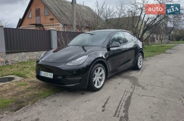 Позашляховик / Кросовер Tesla Model Y 2023 в Полтаві