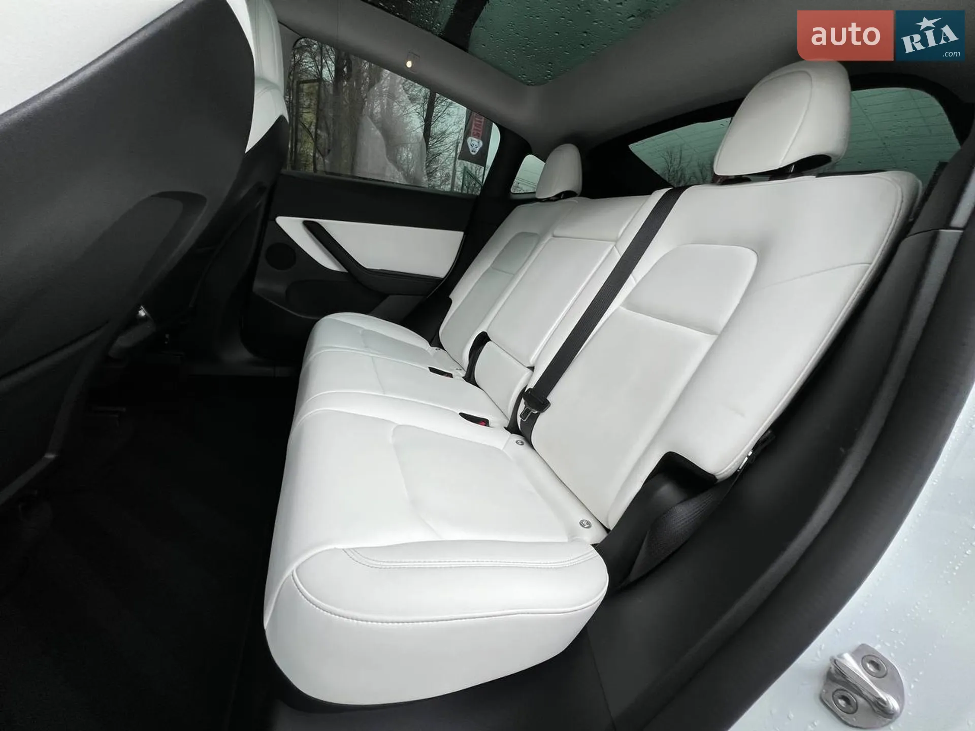 2022 Tesla Model Y - мініатюра 27