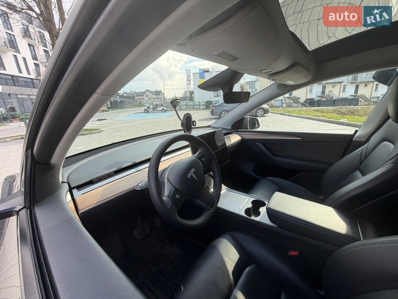 Позашляховик / Кросовер Tesla Model Y 2023 в Львові фото 39 Позашляховик / Кросовер Tesla Model Y 2023 в Львові