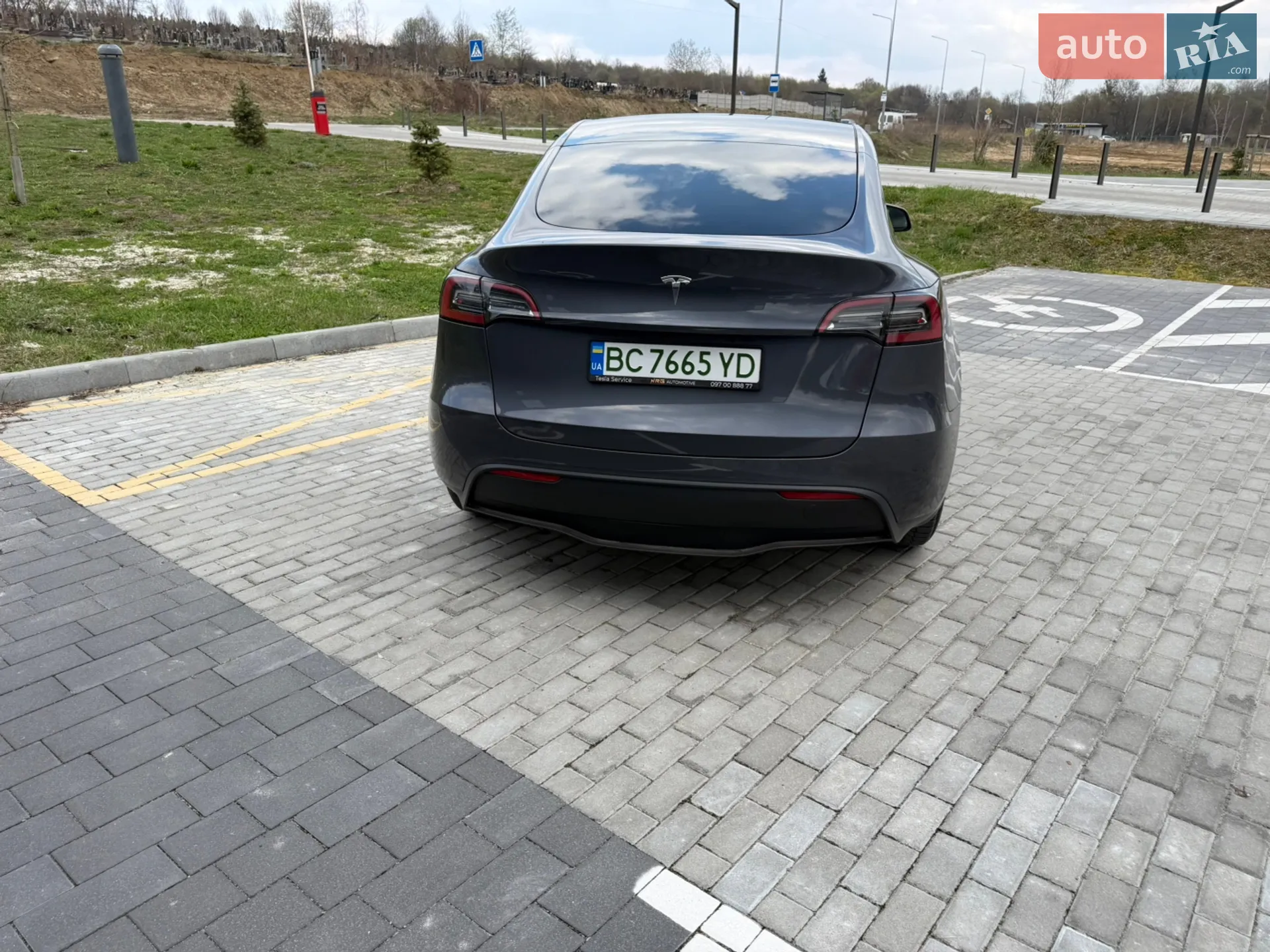 2023 Tesla Model Y - мініатюра 32