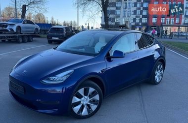 Позашляховик / Кросовер Tesla Model Y 2021 в Києві