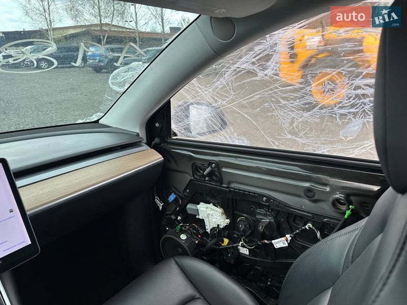 Позашляховик / Кросовер Tesla Model Y 2020 в Луцьку