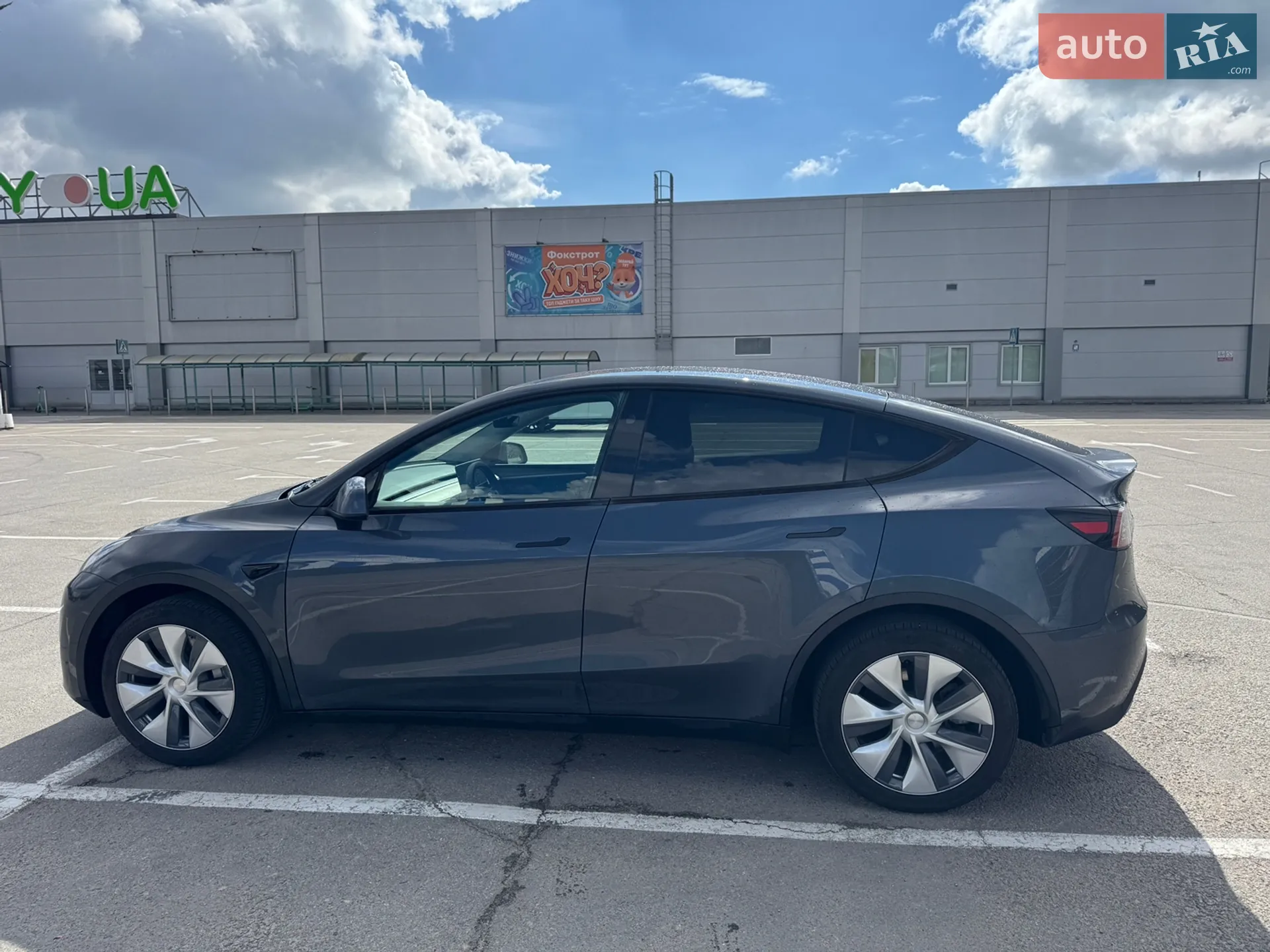 2023 Tesla Model Y - мініатюра 3