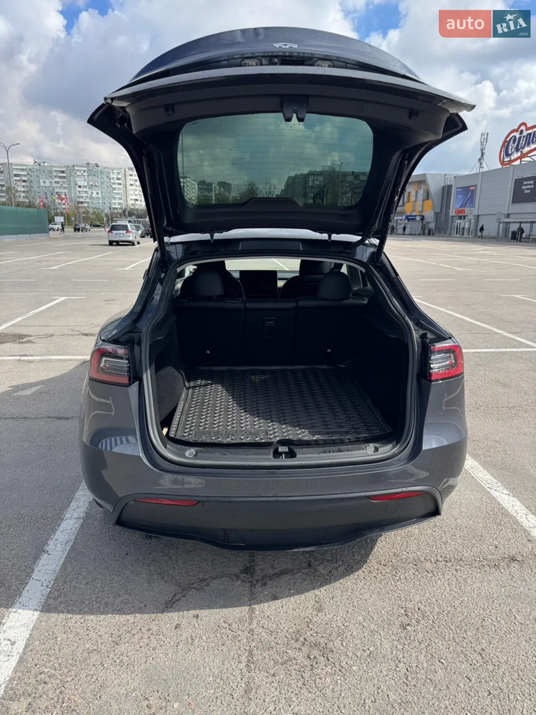 2023 Tesla Model Y - мініатюра 8