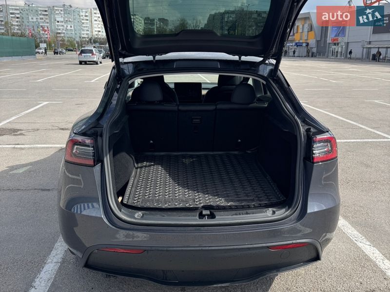 Позашляховик / Кросовер Tesla Model Y 2023 в Запоріжжі фото 8 Позашляховик / Кросовер Tesla Model Y 2023 в Запоріжжі