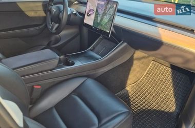 Внедорожник / Кроссовер Tesla Model Y 2020 в Львове