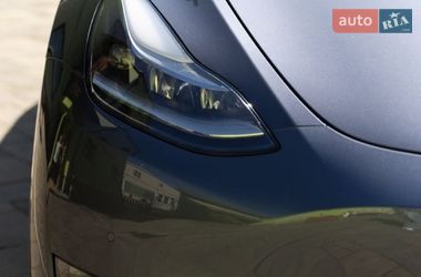 Внедорожник / Кроссовер Tesla Model Y 2022 в Жовкве