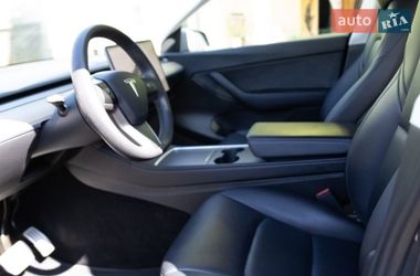 Внедорожник / Кроссовер Tesla Model Y 2022 в Жовкве