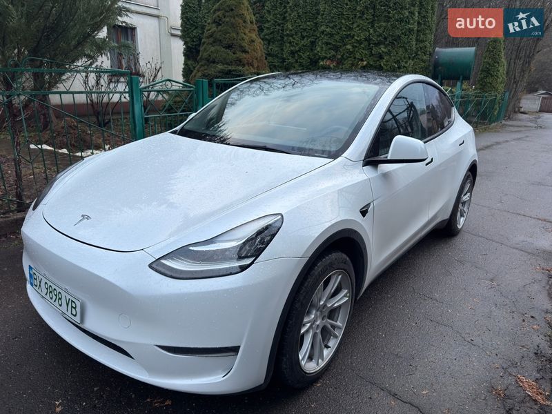 Позашляховик / Кросовер Tesla Model Y 2022 в Хмельницькому
