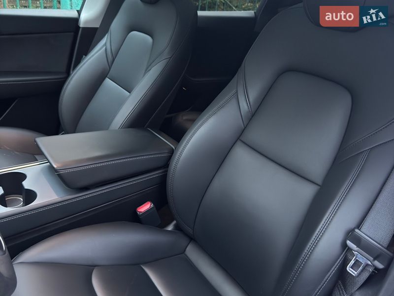 Позашляховик / Кросовер Tesla Model Y 2022 в Хмельницькому
