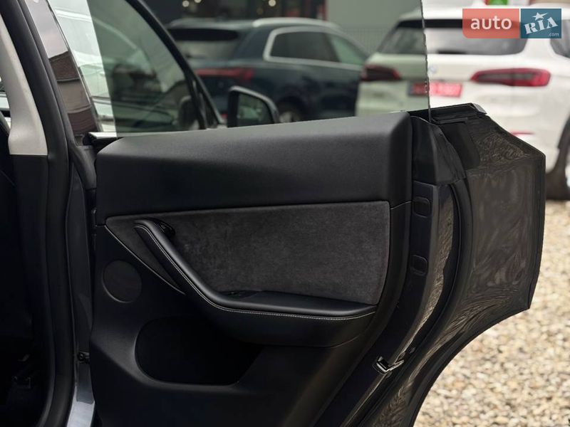 Внедорожник / Кроссовер Tesla Model Y 2023 в Стрые фото 23 Внедорожник / Кроссовер Tesla Model Y 2023 в Стрые