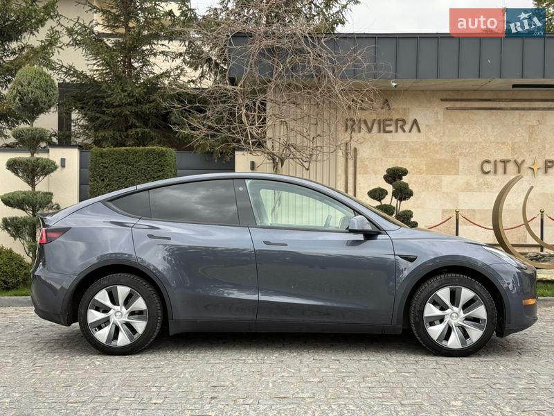 Позашляховик / Кросовер Tesla Model Y 2023 в Львові фото 18 Позашляховик / Кросовер Tesla Model Y 2023 в Львові