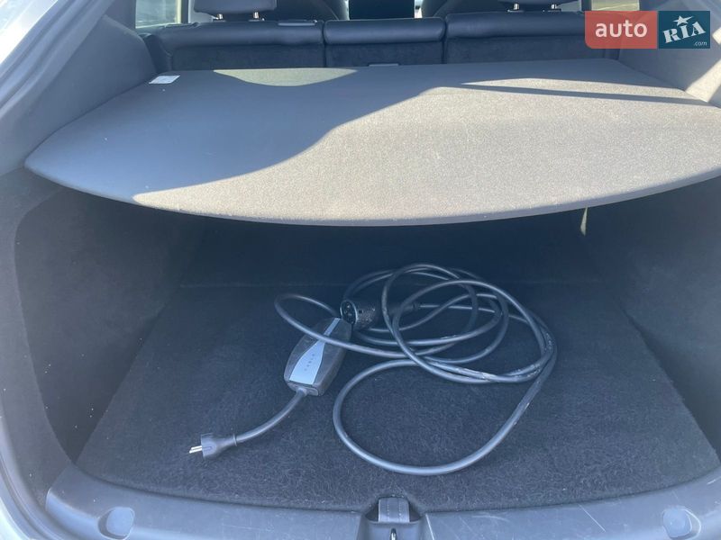 Позашляховик / Кросовер Tesla Model Y 2024 в Рівному