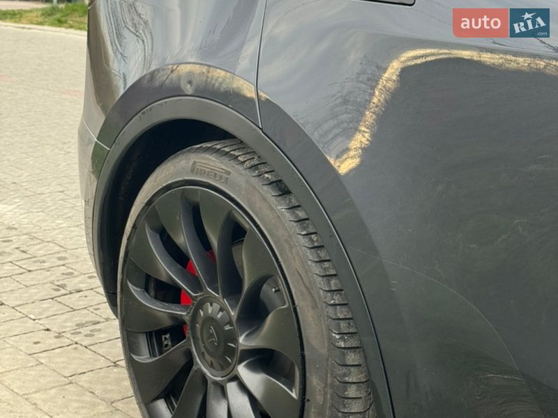 Внедорожник / Кроссовер Tesla Model Y 2022 в Львове