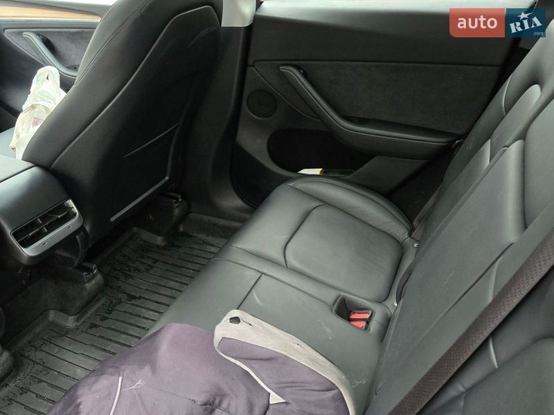 Позашляховик / Кросовер Tesla Model Y 2023 в Івано-Франківську фото 12 Позашляховик / Кросовер Tesla Model Y 2023 в Івано-Франківську