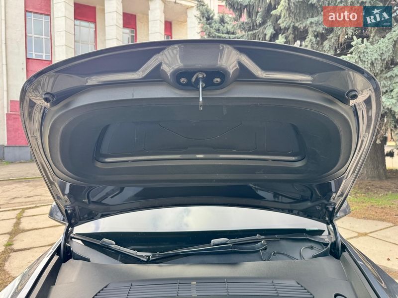 Внедорожник / Кроссовер Tesla Model Y 2021 в Днепре