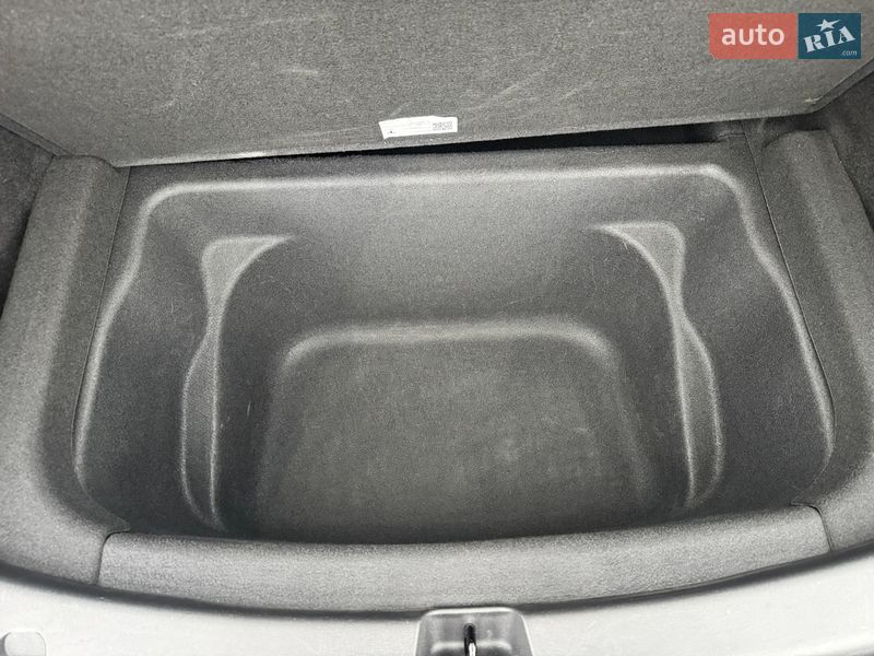 Внедорожник / Кроссовер Tesla Model Y 2021 в Днепре