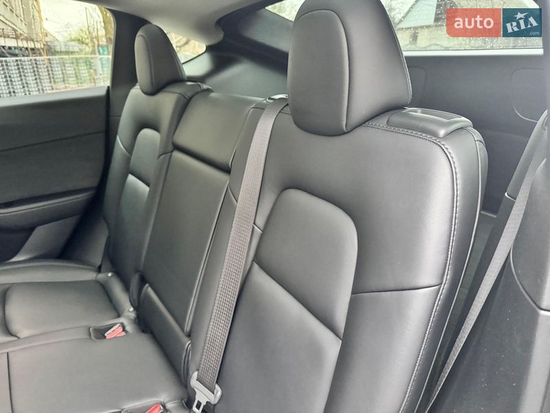 Внедорожник / Кроссовер Tesla Model Y 2021 в Днепре