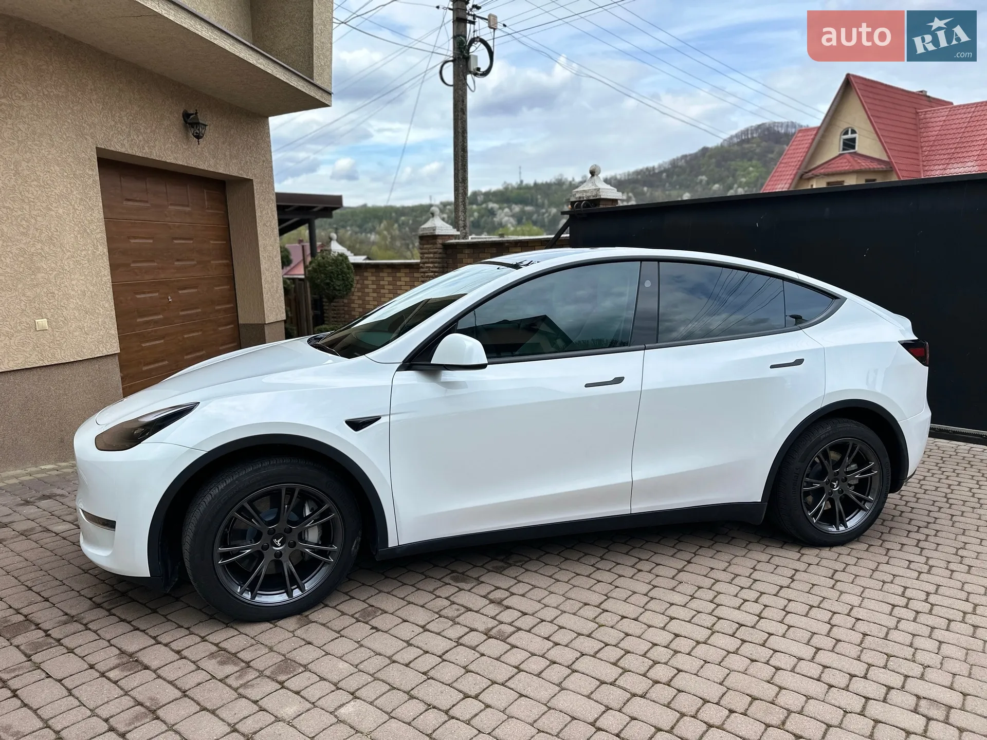 2024 Tesla Model Y - мініатюра 5